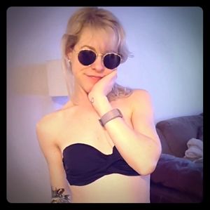 Meet your Posher, Courtney